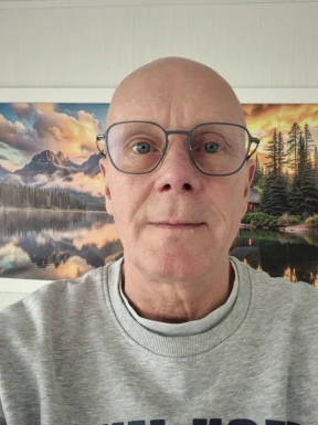 <span>Bo, 61</span>&nbsp;<span style='width: 25px; height: 16px; float: right; background-image: url(/bitmaps/flags_small/SE.PNG)'>&nbsp;</span><br><span>Vaestervik, Svezia</span>&nbsp;<input type='button' class='joinbtn' style='float: right' value='JOIN NOW' />
