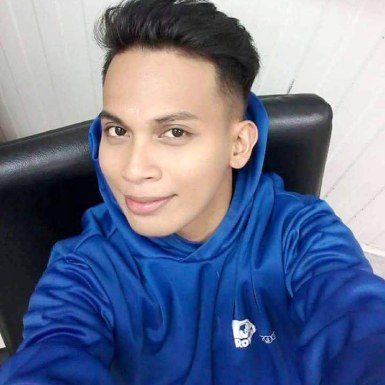 <span>Barb, 33</span> <span style='width: 25px; height: 16px; float: right; background-image: url(/bitmaps/flags_small/PH.PNG)'> </span><br><span>Trece Marti, Philippines</span> <input type='button' class='joinbtn' style='float: right' value='JOIN NOW' />