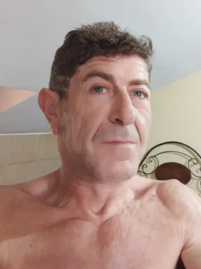 Spanish men looking for love
