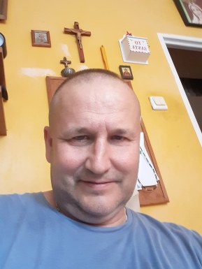 <span>Zbigniew , 50</span> <span style='width: 25px; height: 16px; float: right; background-image: url(/bitmaps/flags_small/PL.PNG)'> </span><br><span>Krakau, ポーランド</span> <input type='button' class='joinbtn' style='float: right' value='JOIN NOW' />