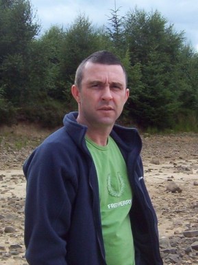 English men looking for love