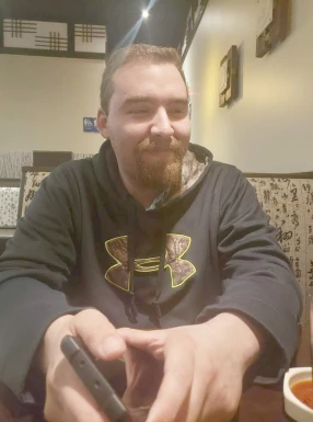 <span>Christopher, 31</span> <span style='width: 25px; height: 16px; float: right; background-image: url(/bitmaps/flags_small/US.PNG)'> </span><br><span>Washington,, les états-unis d'Amérique</span> <input type='button' class='joinbtn' style='float: right' value='JOIN NOW' />