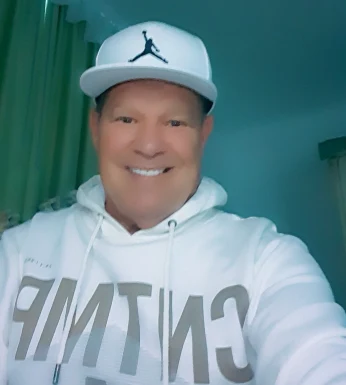 <span>Erich, 60</span>&nbsp;<span style='width: 25px; height: 16px; float: right; background-image: url(/bitmaps/flags_small/CH.PNG)'>&nbsp;</span><br><span>Munich, Switzerland</span>&nbsp;<input type='button' class='joinbtn' style='float: right' value='JOIN NOW' />